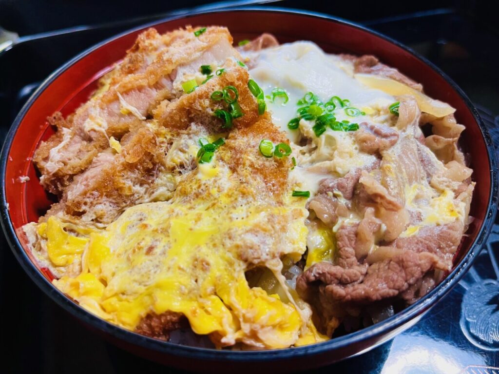 柳川のお食事処なじみの裏メニュー「キカイダー丼」