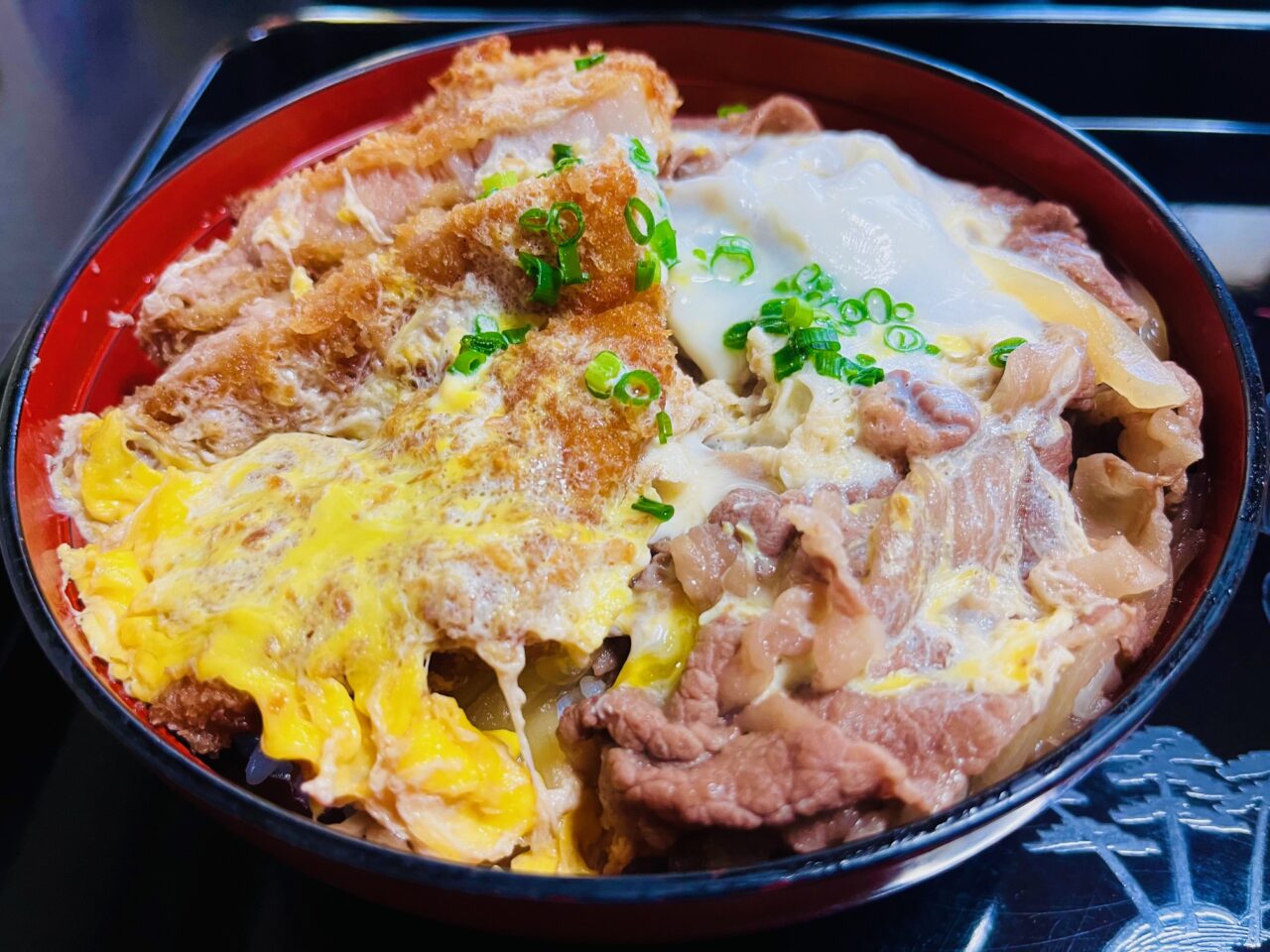 柳川のお食事処なじみの裏メニュー「キカイダー丼」