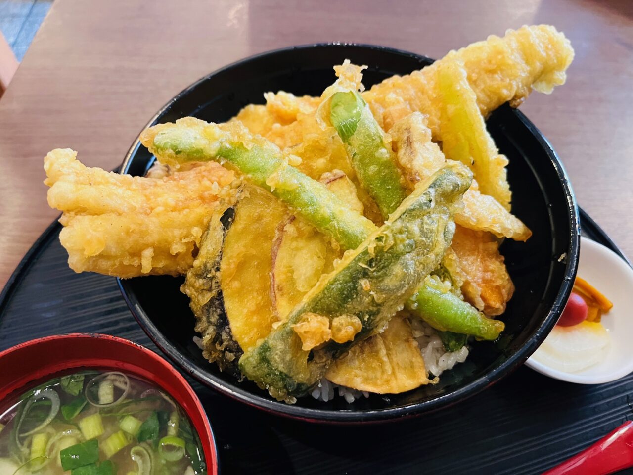 大牟田市笹林町の粋魚がくの豪快あなご天丼