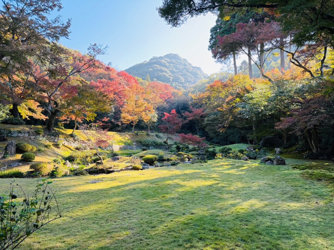2025年みやま市清水寺本坊庭園の紅葉